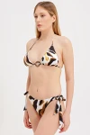 PATTERNED ACCESSORY DETAIL TRIANGLE BIKINI